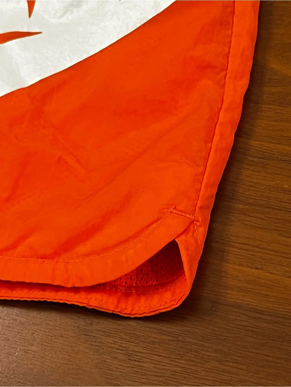 Nike Boys Orange Sportswear Woven Shorts Size L Large NWOT Brand New